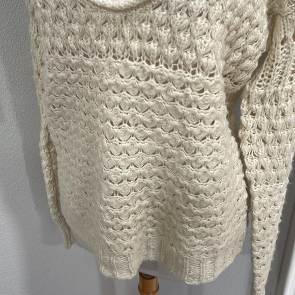 Free People Ivory Sweater - Picture 2 of 4